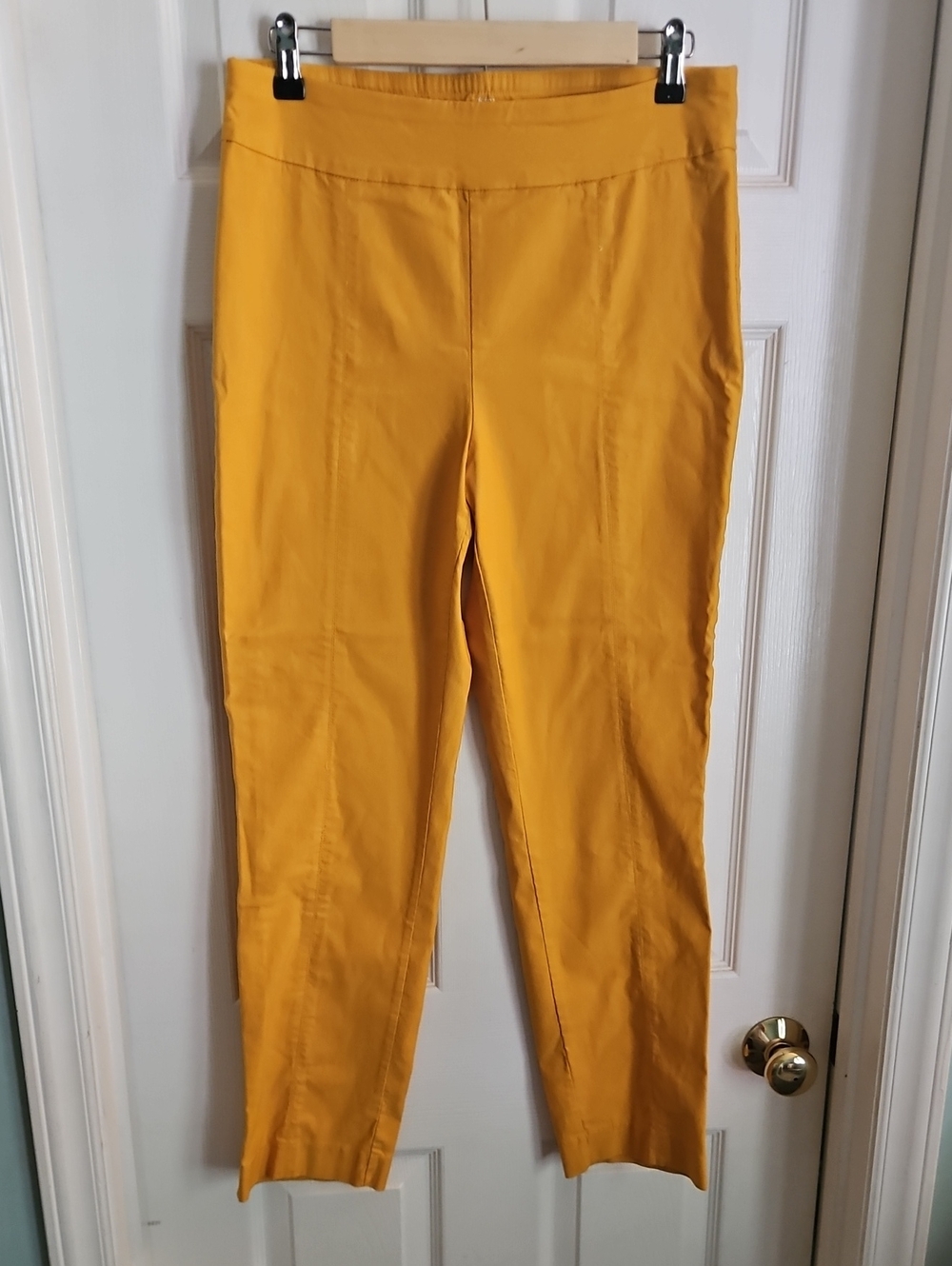 Kim Rogers Mustard Yellow Pull-On Cropped Slim Pointe Pants 10 Short Stretchy!!